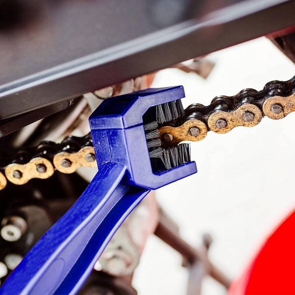 CHAIN CLEANING BRUSH